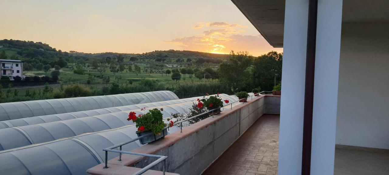 Casa Vacanze Cerreto 3 Miglianico Ngoại thất bức ảnh